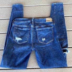 American eagle ripped jeans